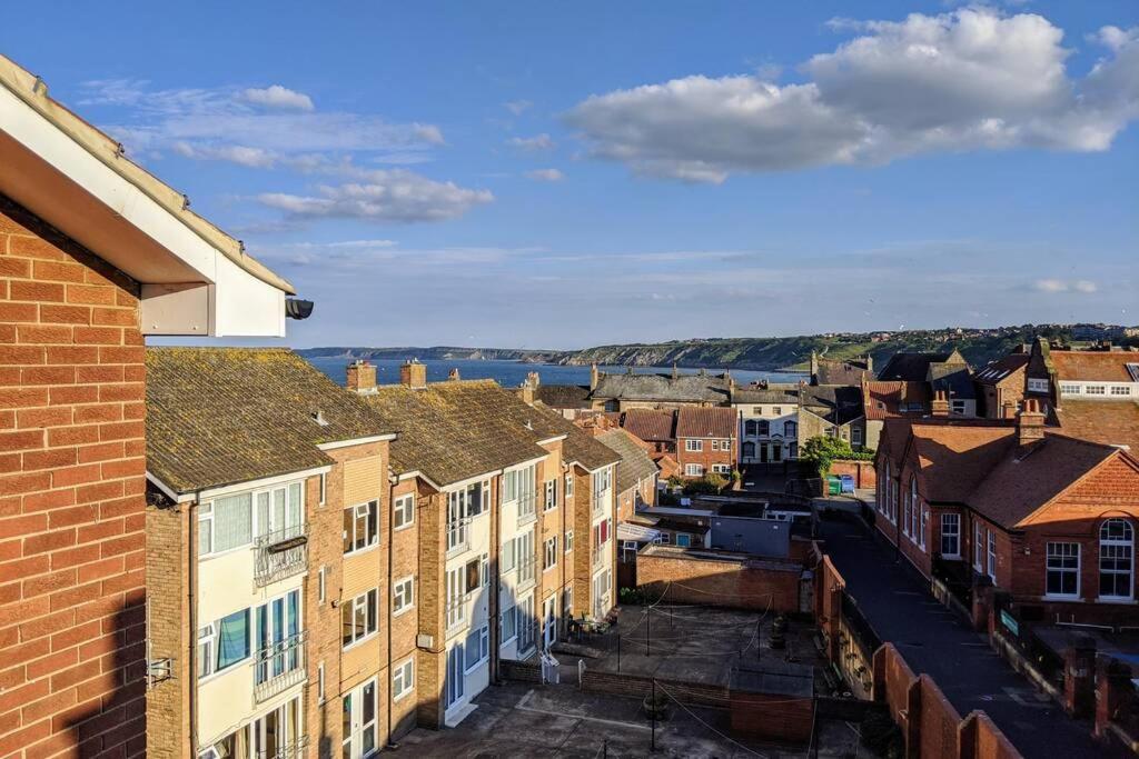 斯卡伯勒200 Year Old Large Townhouse With Sea Views别墅 外观 照片